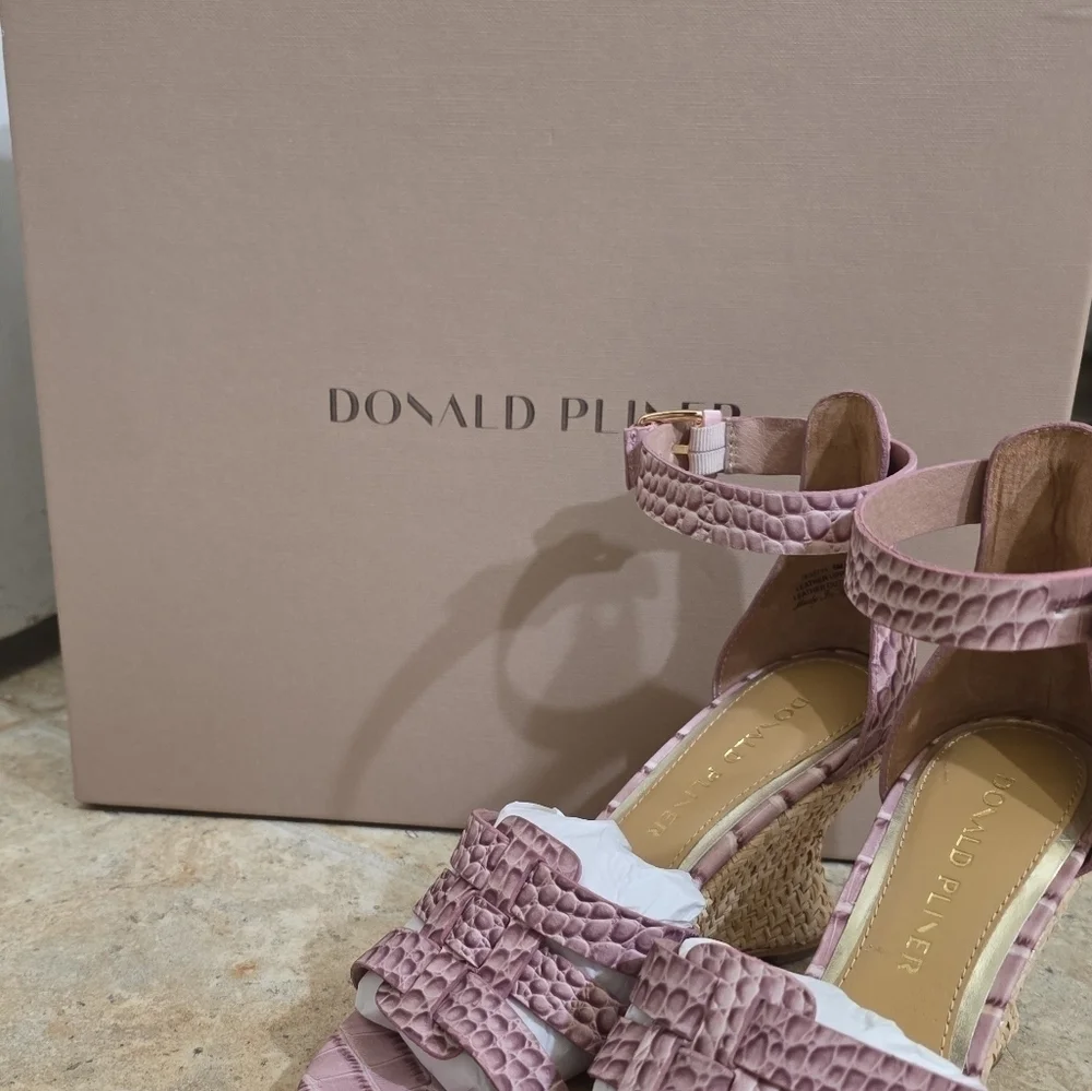 NIB Donald Pliner Trixee Crocco Leather Ankle Strap Wedge Espadrille Sandals 6